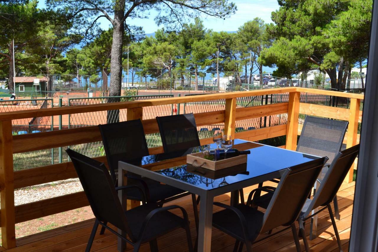 Apartments And Mobile Homes Makarska Eksteriør billede